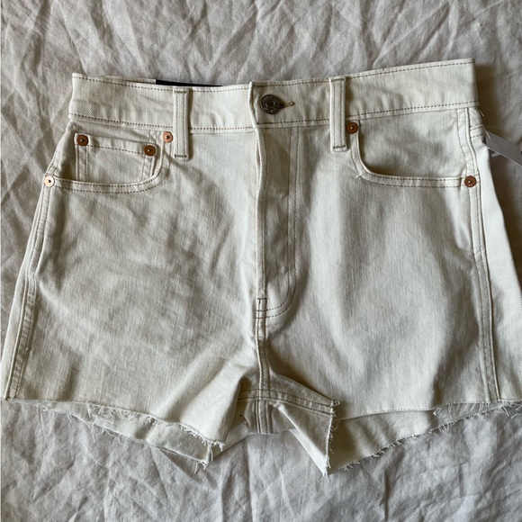 NWT - GAP Ivory Denim High-Rise Shorts - Picture 3 of 5
